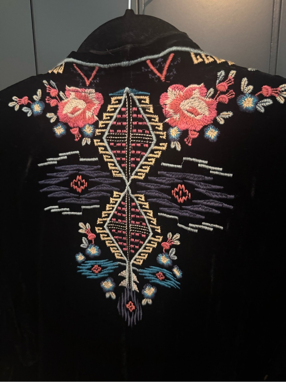 🌺 Johnny Was Aveza Black Velvet Embroidered Floral Kimono - Picture 10 of 15